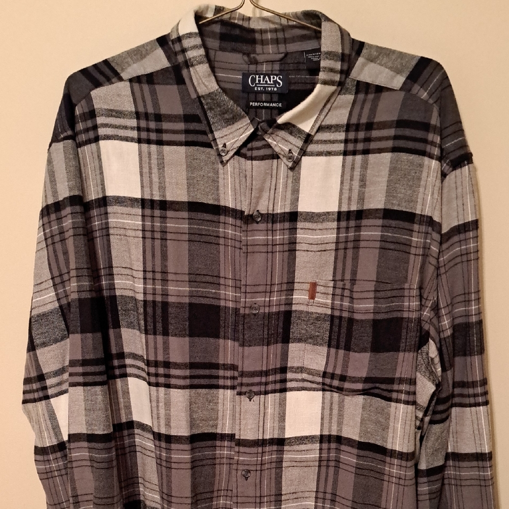 Chaps Men's Black and Gray Plaid Shirt.  Size 2XLT